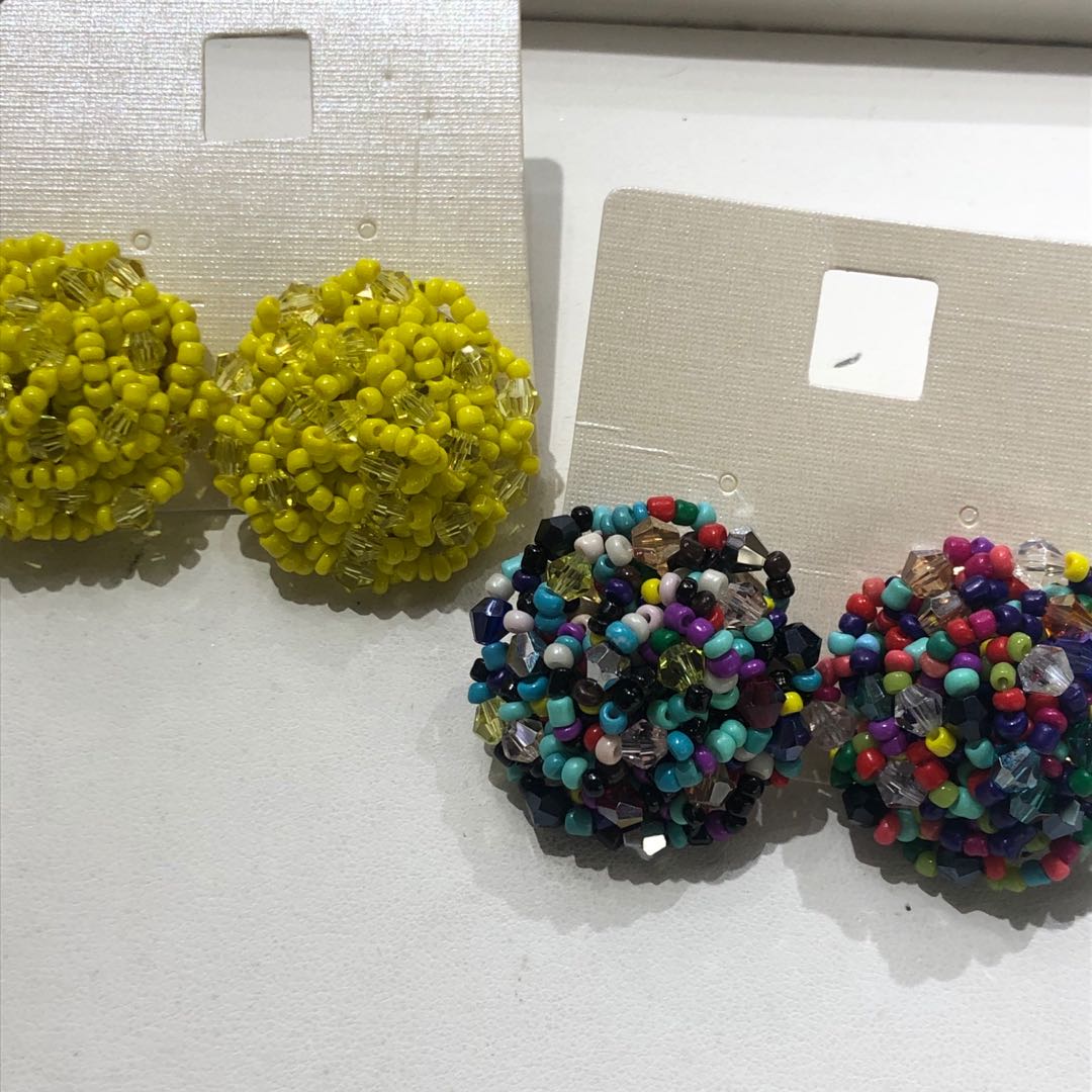 Fashionable and elegant large round rice bead ear hanging earrings, 2020 new style earrings, elegant and versatile, eco-friendly earrings Specification image