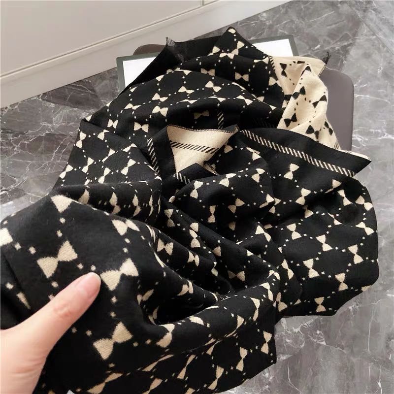 Scarf Ladies Explosive Student Fashion Trend New Autumn/Winter Long Scarf details Picture