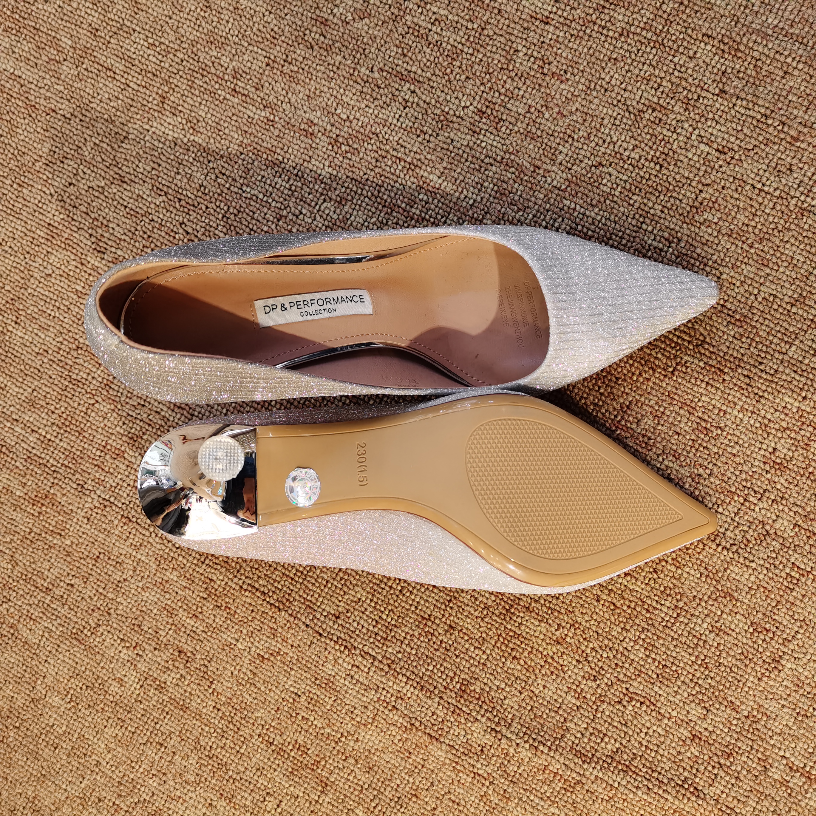 YP1005优品2020新款广州女士工作休闲真皮高跟鞋产品图