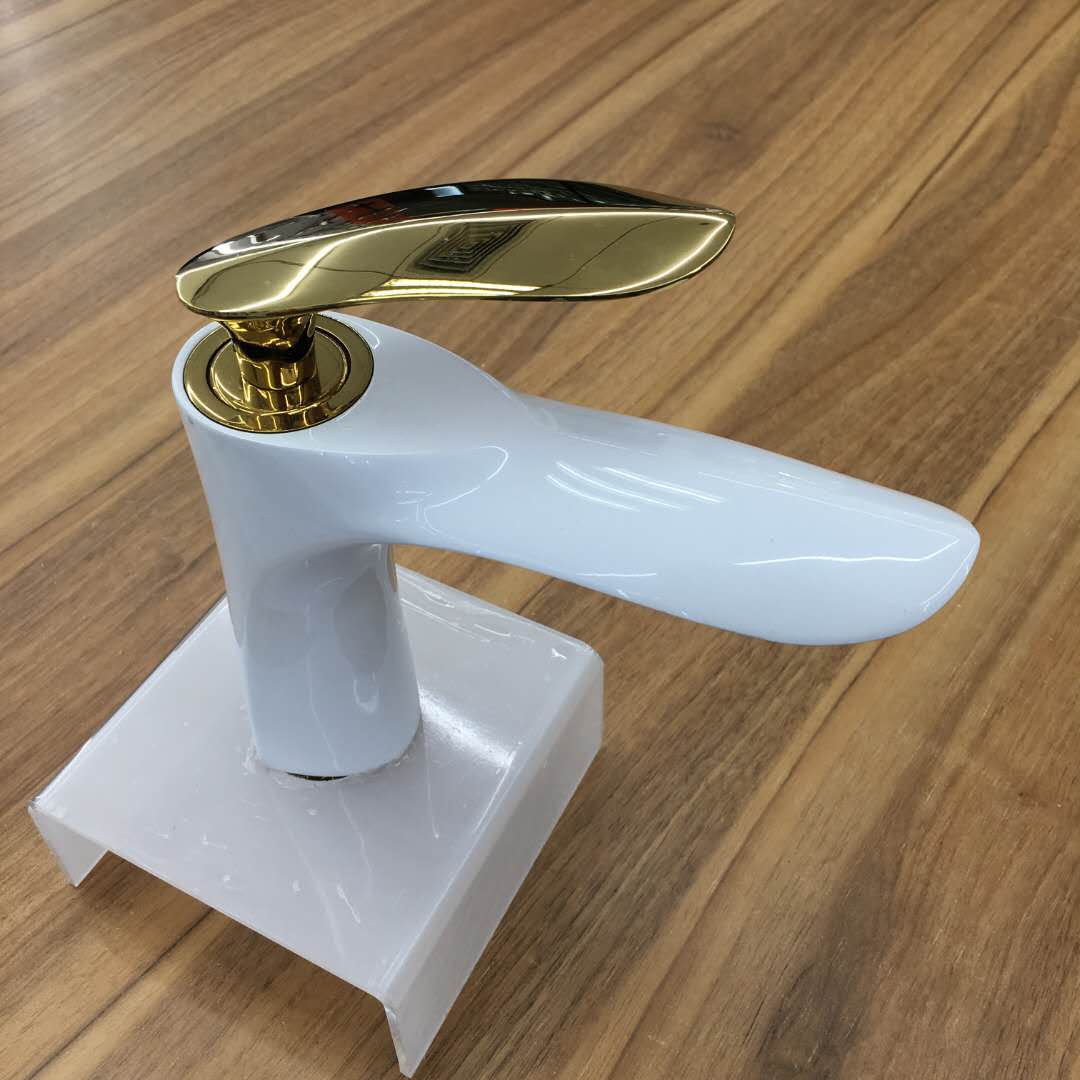 冷热水龙头抽拉式水槽洗菜盆厨盆洗碗盆灵活可旋转厨房龙头铜产品图