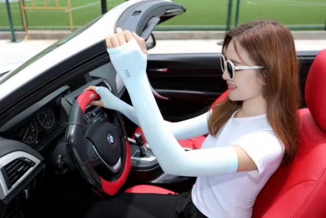 Factory direct sales of seamless outdoor sun protection, ice-feel silk cool arm sleeves and UV-protective arm covers for summer details Picture