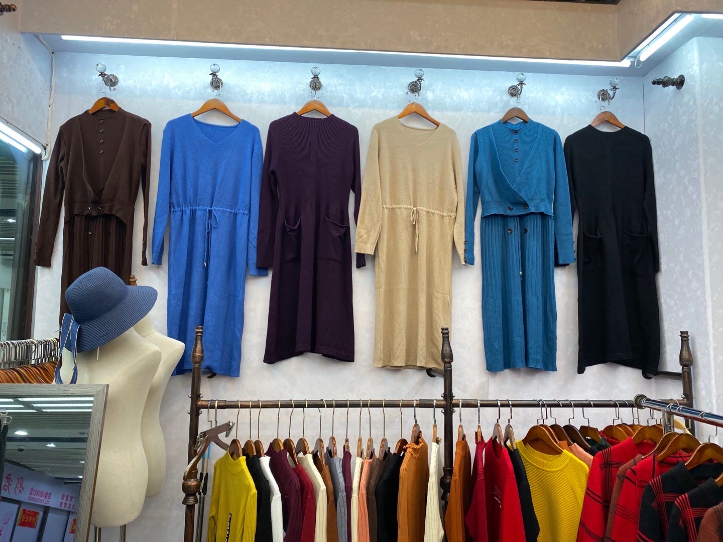 Yifei Clothing describe pic - 1