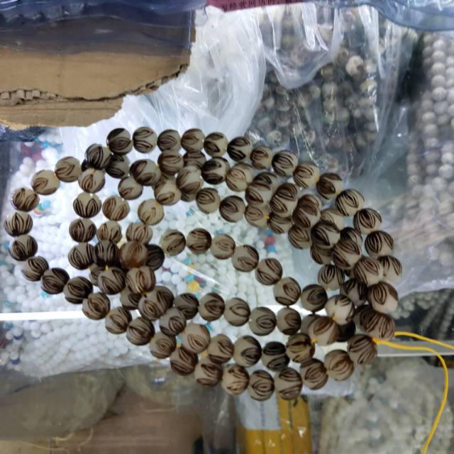 Dark brown slender Buddha bead chain bracelet Buddhism thumbnail