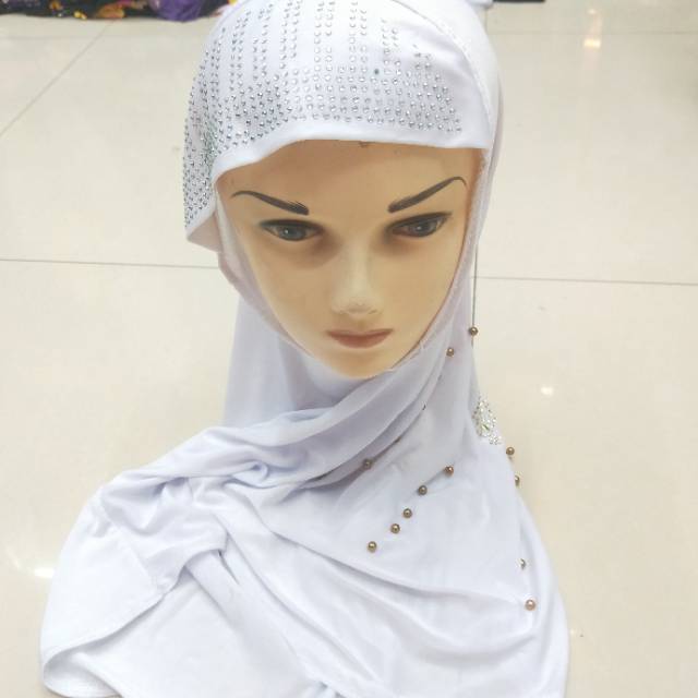 Manufacturers Direct Sales Spring And Autumn Winter Arab White Muslim Adult Women's Headscarf