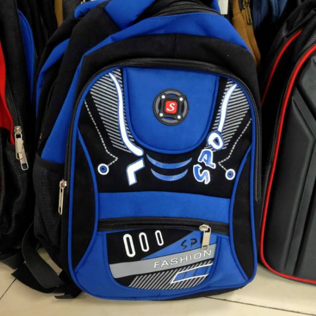 New multi-functional school backpack for primary and secondary school students, a backpack with reduced shoulder load and storage capacity