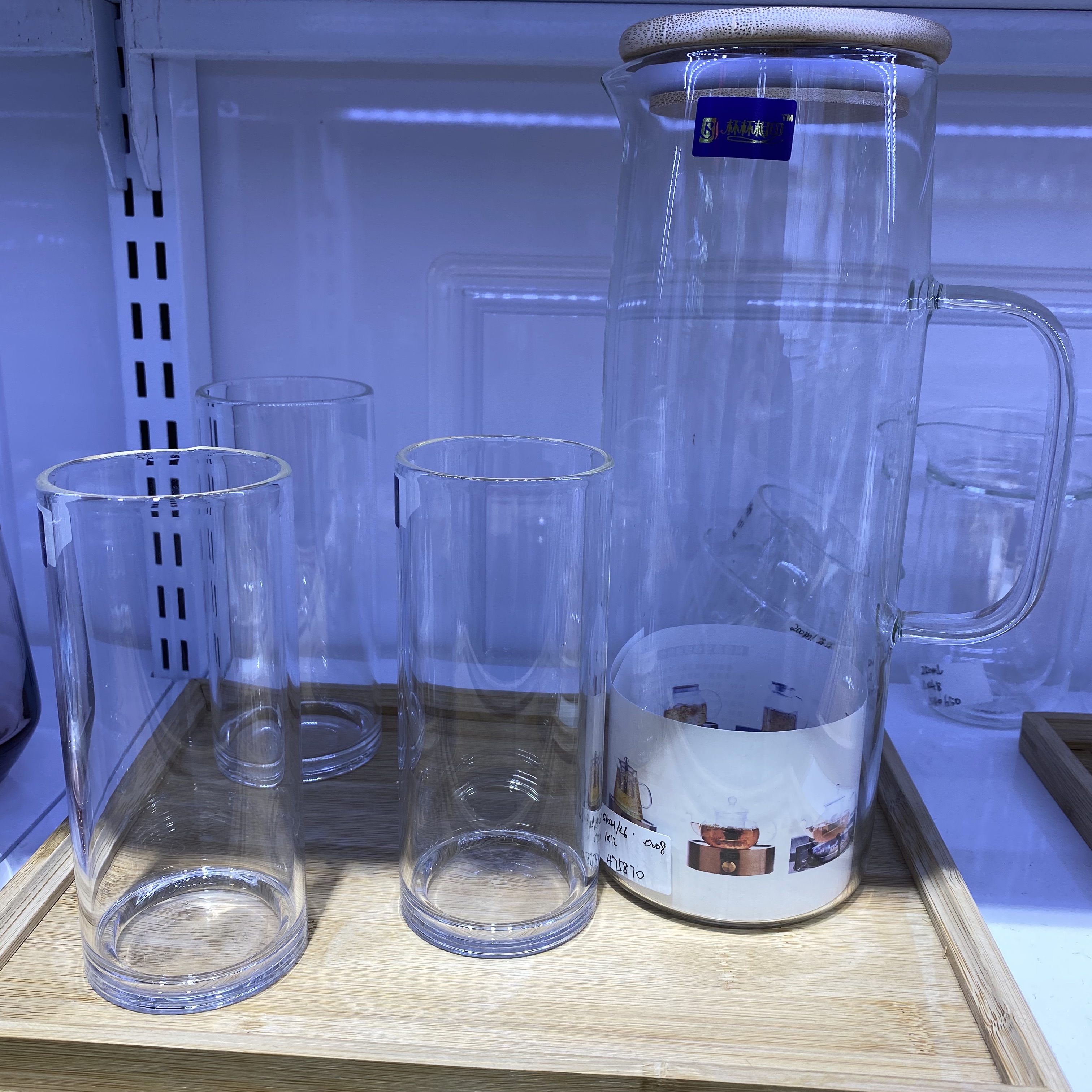 New models of heat-resistant glass teapots, tea sets, handcrafted red teapots and steel-leaked three-dimensional teapots are now available