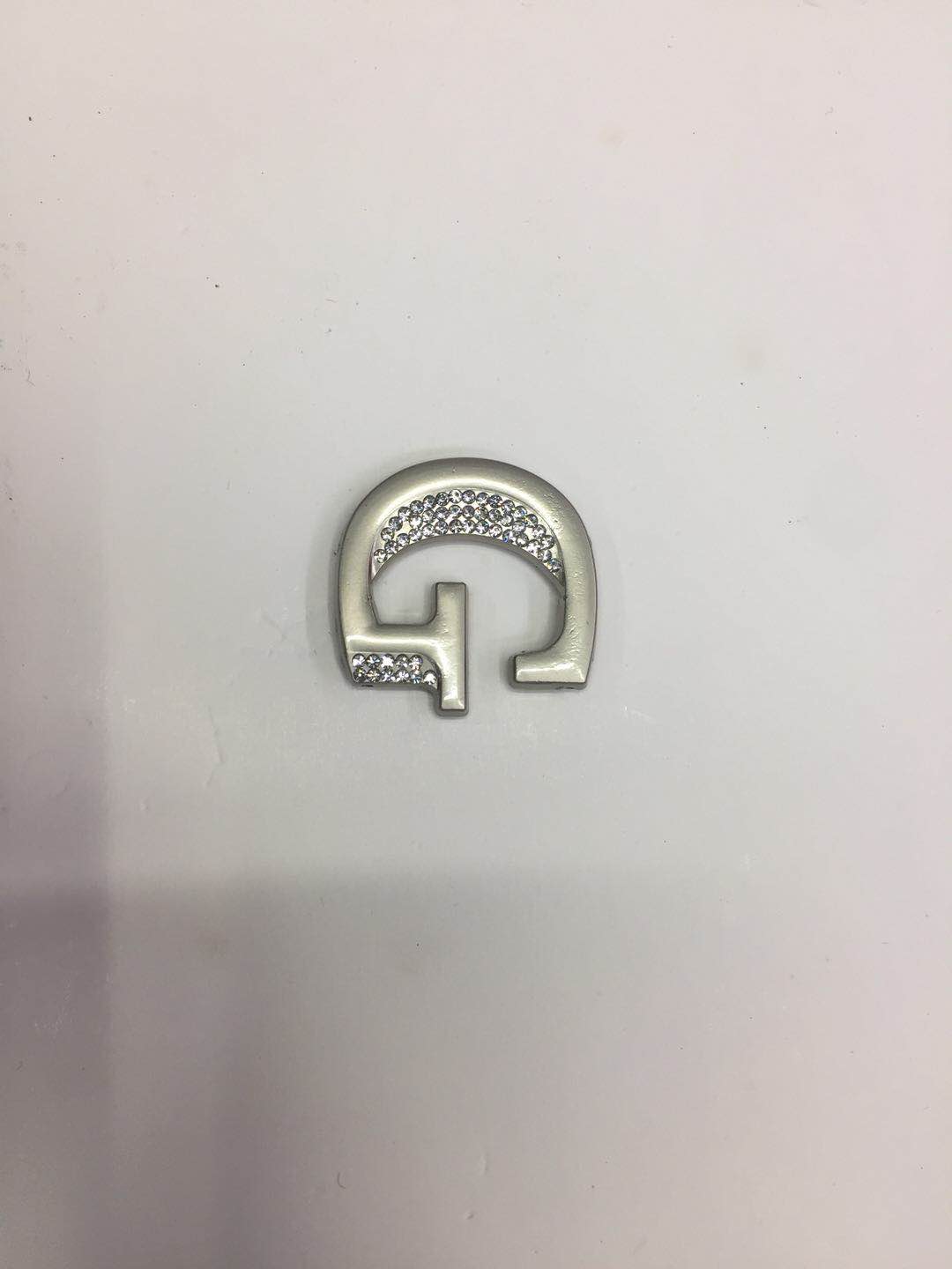 G Letter And Gold Ironing Plate Environmental Protection Ironing Alloy Trademark details Picture