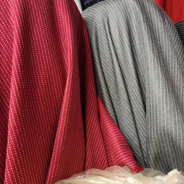 Fine striped fabric for clothing accessories and handicrafts