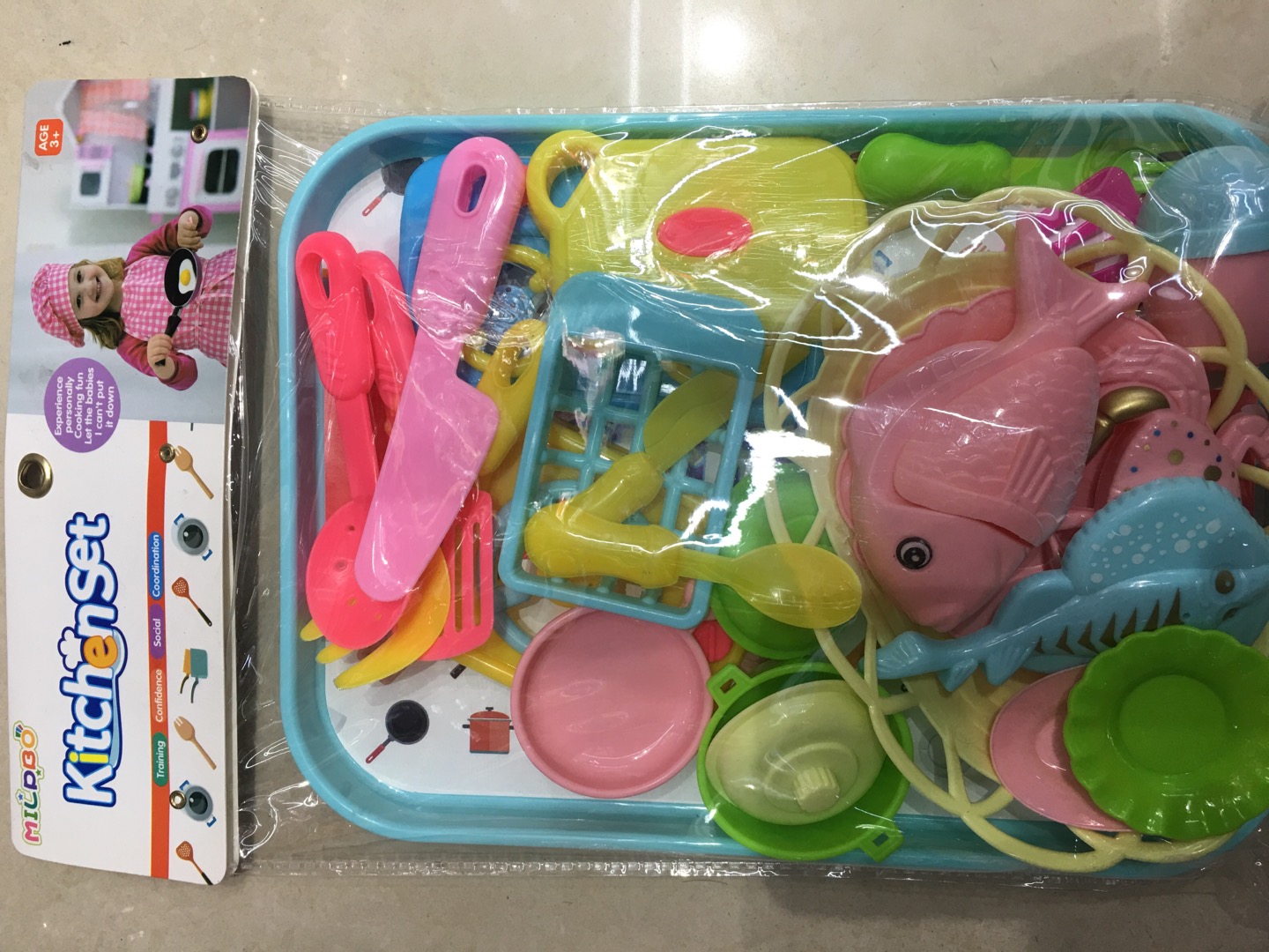 Children's plastic model toys play in house sets thumbnail