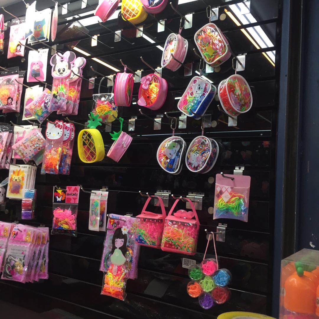 Yiwu Fanyun Accessories Factory describe pic - 2