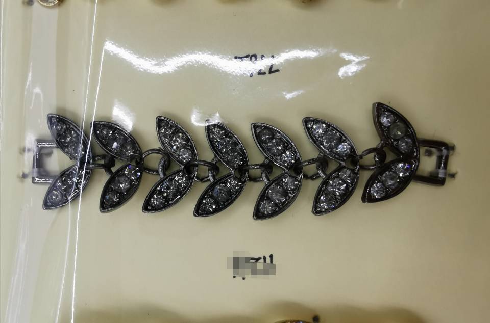 7762# Gun Color Electroplated Buckle Rhine-Diamond Leaf Pattern Decorative Buckle Shoes And Hats Buckle Clothing Accessories