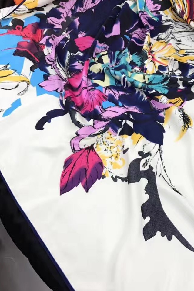 New All-In-One Queen Gauze Scarf Women's Long Shawl Shawl Fashion Big Scarf Fashion details Picture