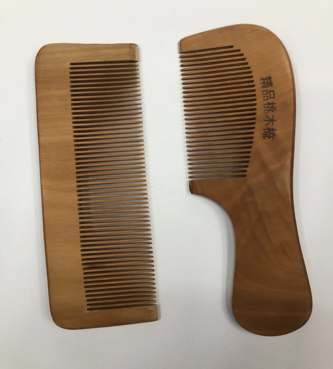 宽齿木梳方便携带细节图