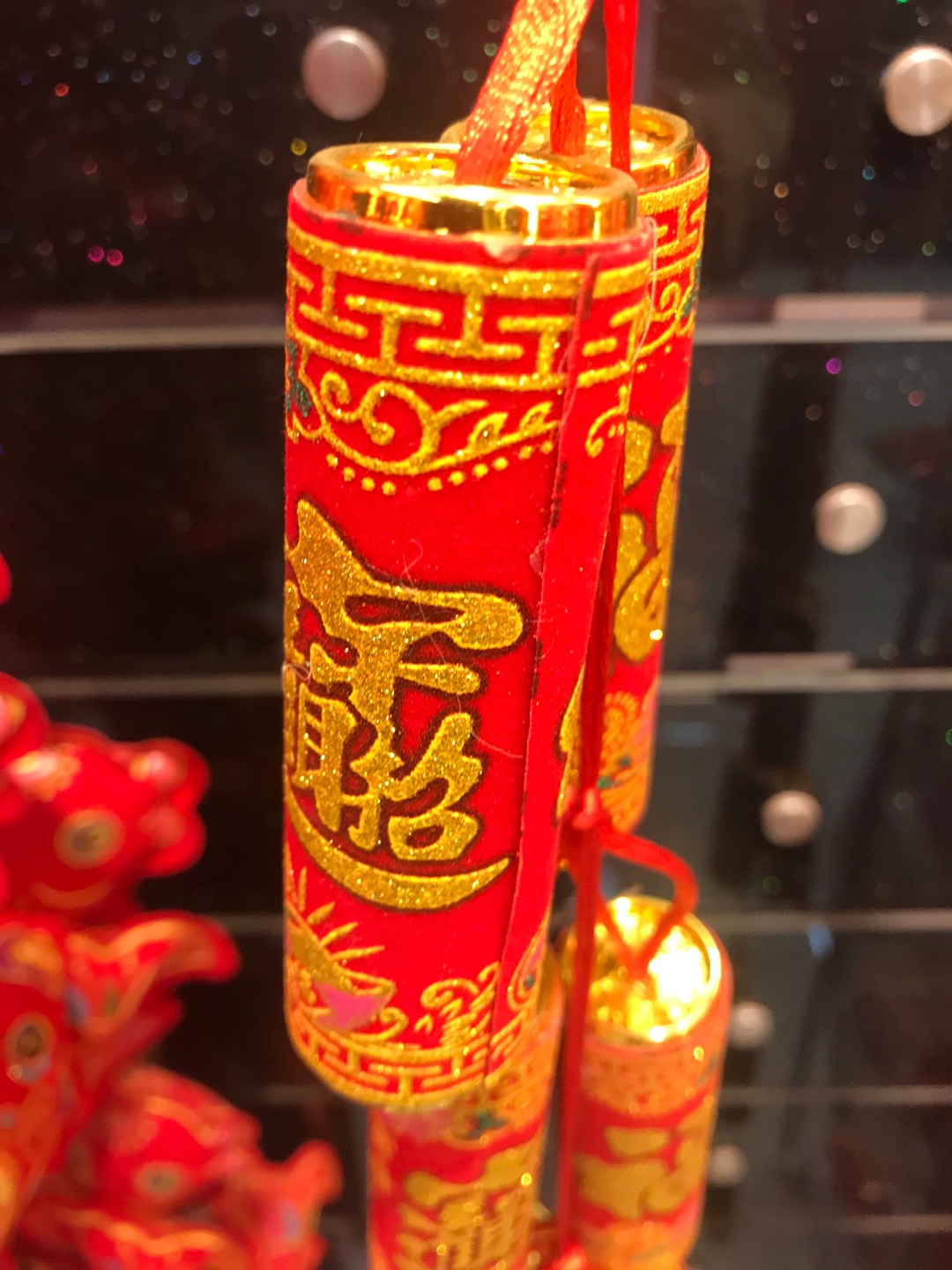 12 small firecracker tassels with "Fu" character prints details Picture