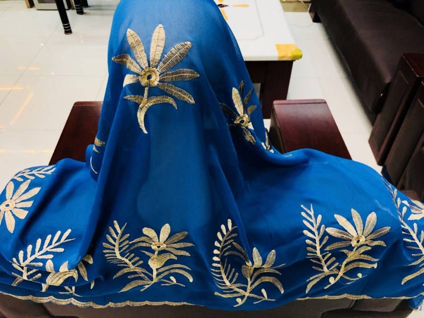 The 2020 new style of embroidered scarves, long scarves and headscarves for Muslim women details Picture