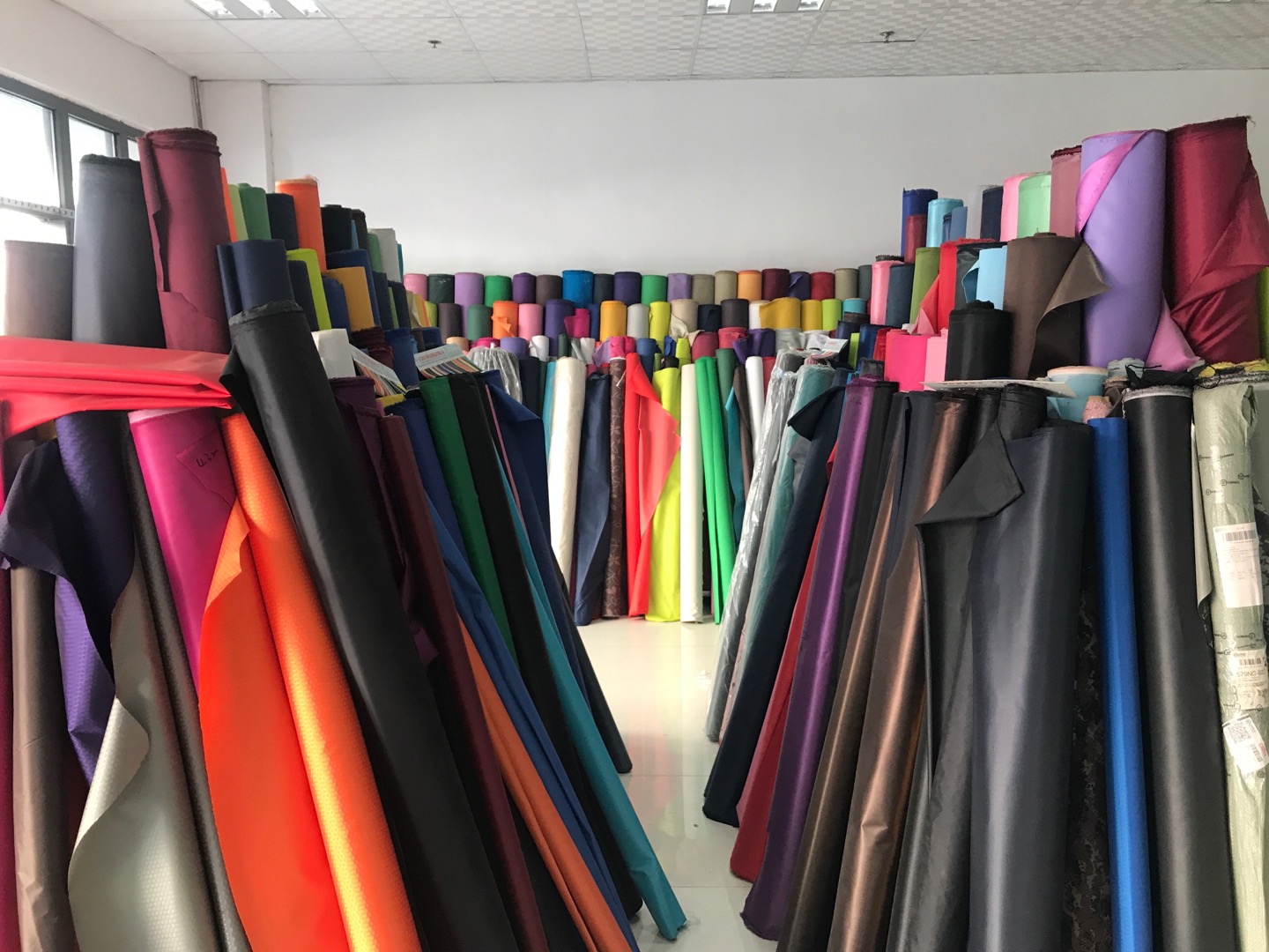 Yiwu Tianshuo Leather Products Co., LTD describe pic - 1