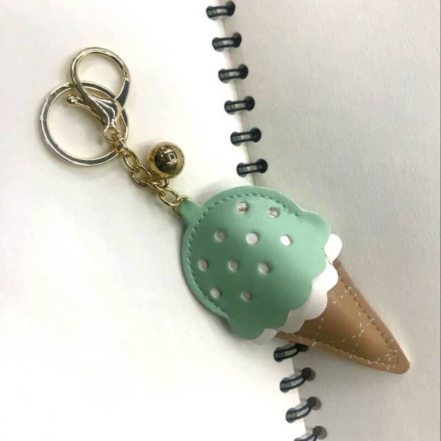 Elegant and fashionable new cotton-filled ice cream keychain pendant, bag pendant Specification image
