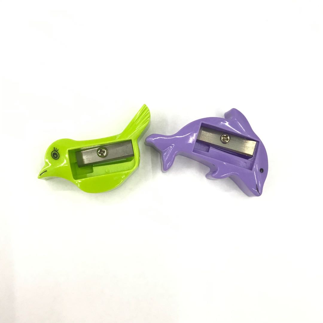 012 Pencil sharpener Mini pencil sharpener children and primary school students with a pencil sharpener portable lovely metal small portable simple pencil sharpener small drawing color lead pencil sharpener pencil sharpener plane thumbnail