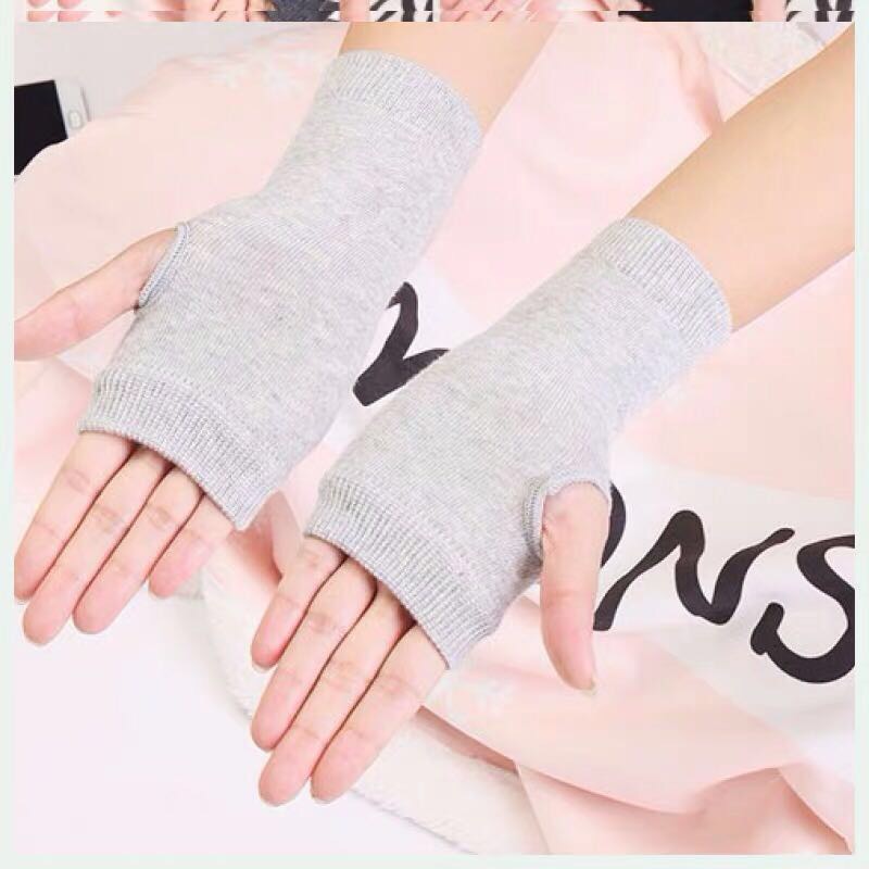 半指手套男女士春秋季薄款针织纯色黑色露指学生写字保暖手套冬天