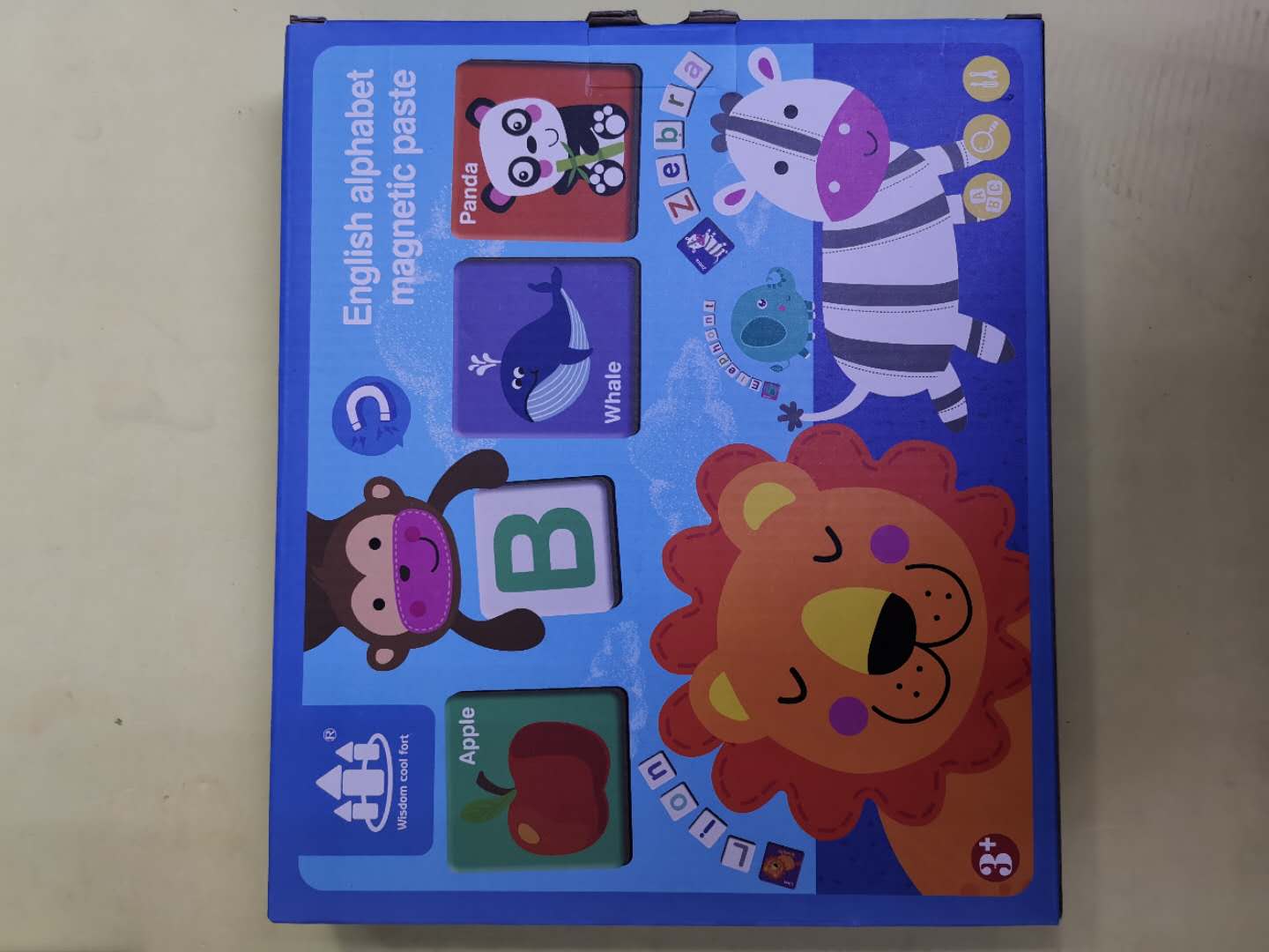 Children's magnetic jigsaw puzzle educational toys for boys, girls, and babies aged 3 to 4 to 6 develop intelligence and brainpower. Magnetic jigsaw puzzle fun letters