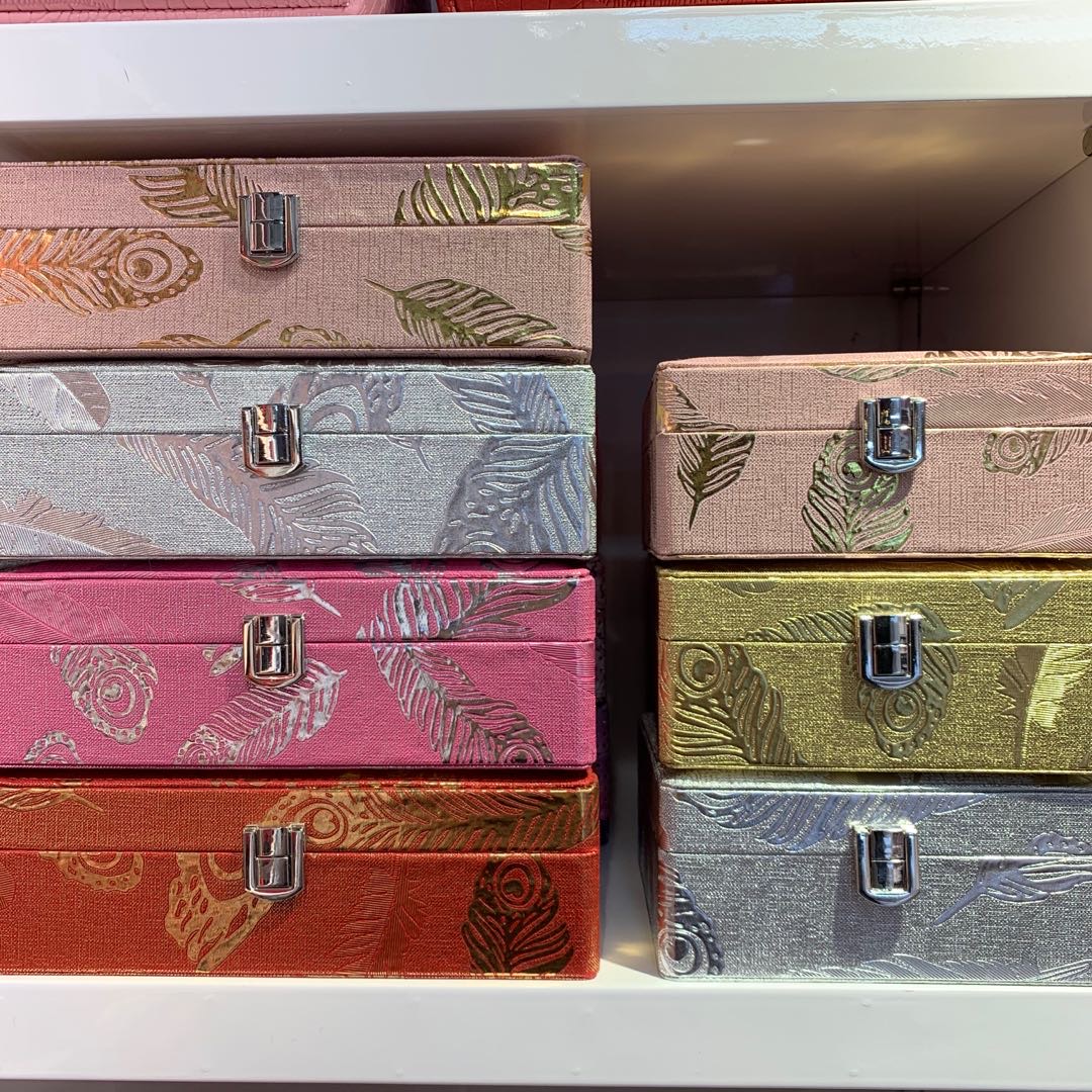 方形烫金化妆盒便携首饰盒手持化妆包