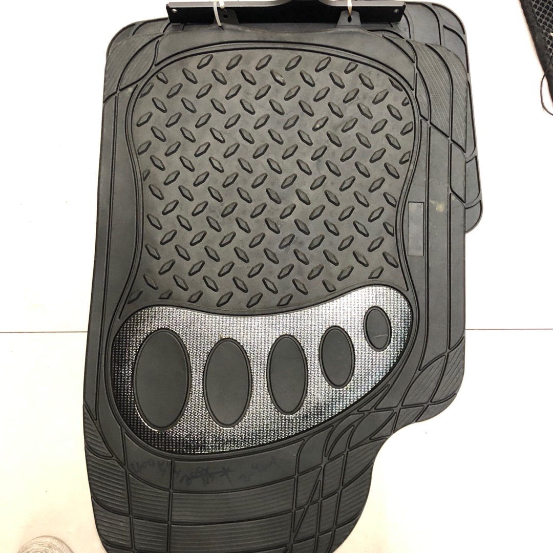 汽车脚垫4005四季通用适用各种车型需要定做                                 