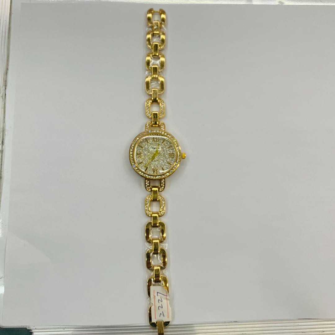 满天星镂空环扣金属表带女士手表