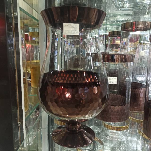 European-style round transparent glass vase for home decoration, desktop display, and vase placement