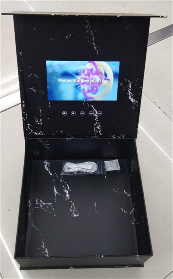 Tianxiang Craft Gift Box, creative gift square flip cover surprise video box packaging box, gift packaging premium full figure