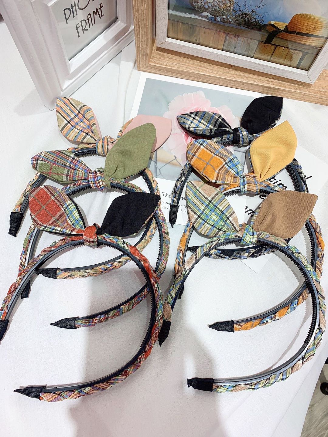 Korean simple and high - grade plaid rabbit ear bow with wide side with tooth anti - slip hair hoop thumbnail