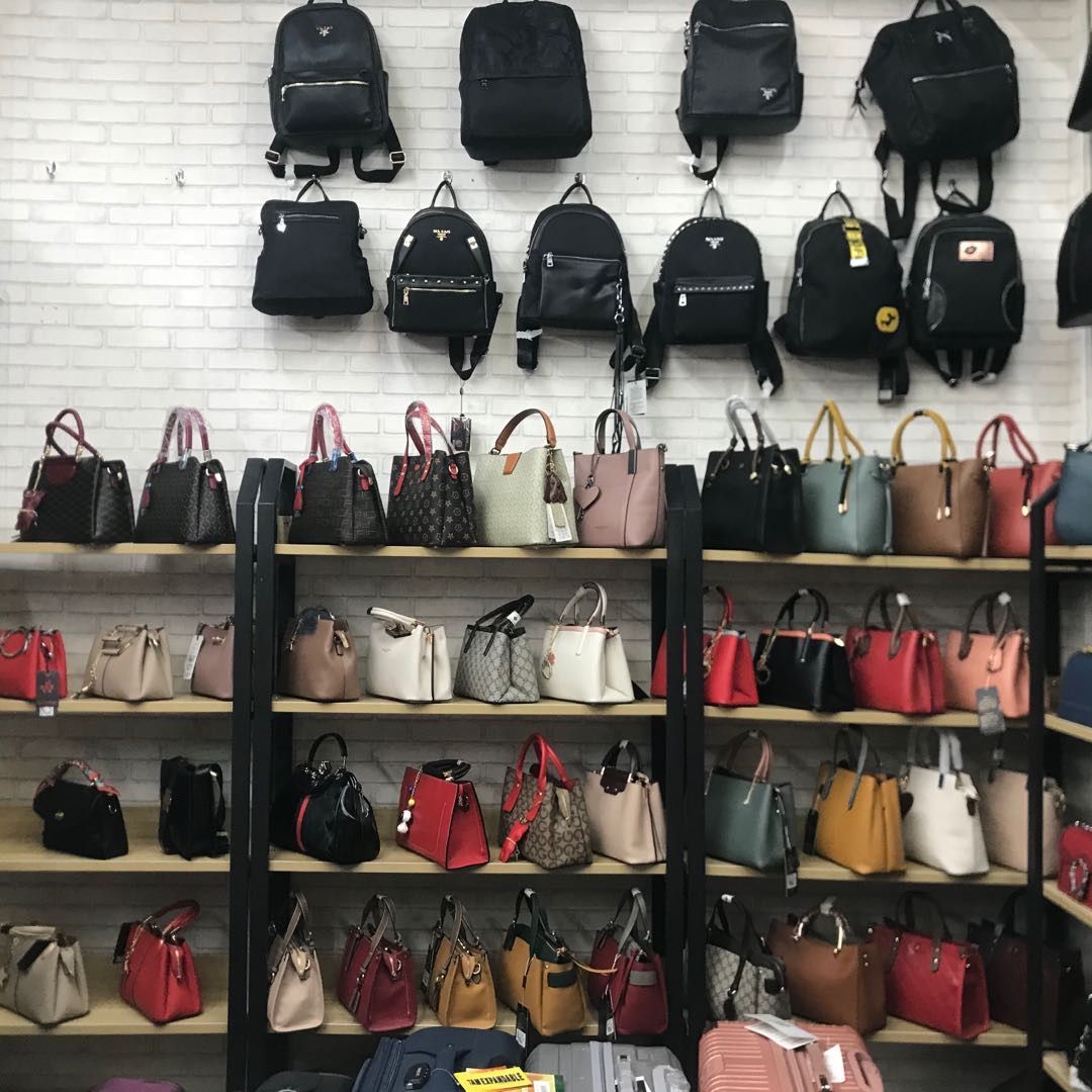 Bowen Luggage 1 describe pic - 1