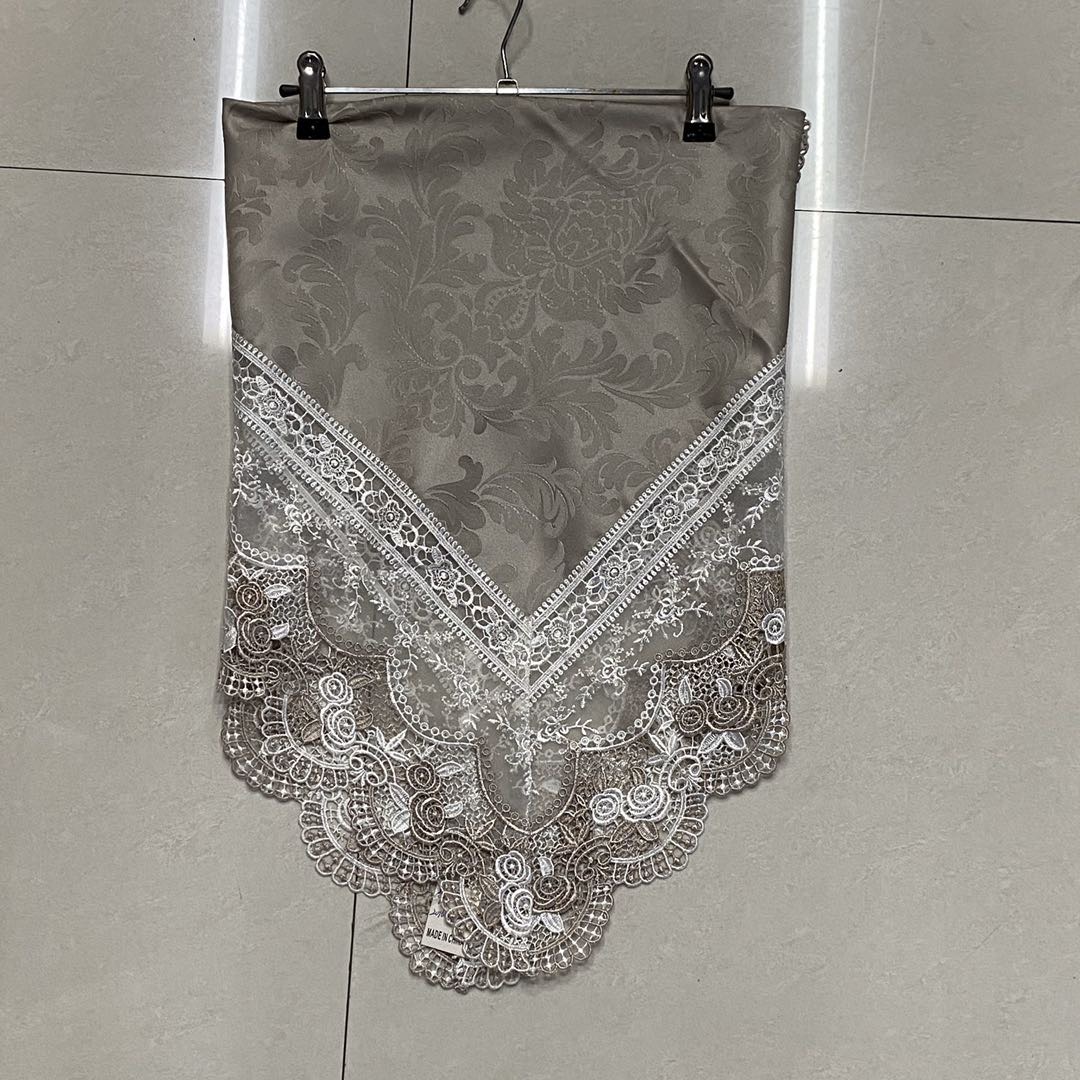Lace Jacquard Tablecloth details Picture