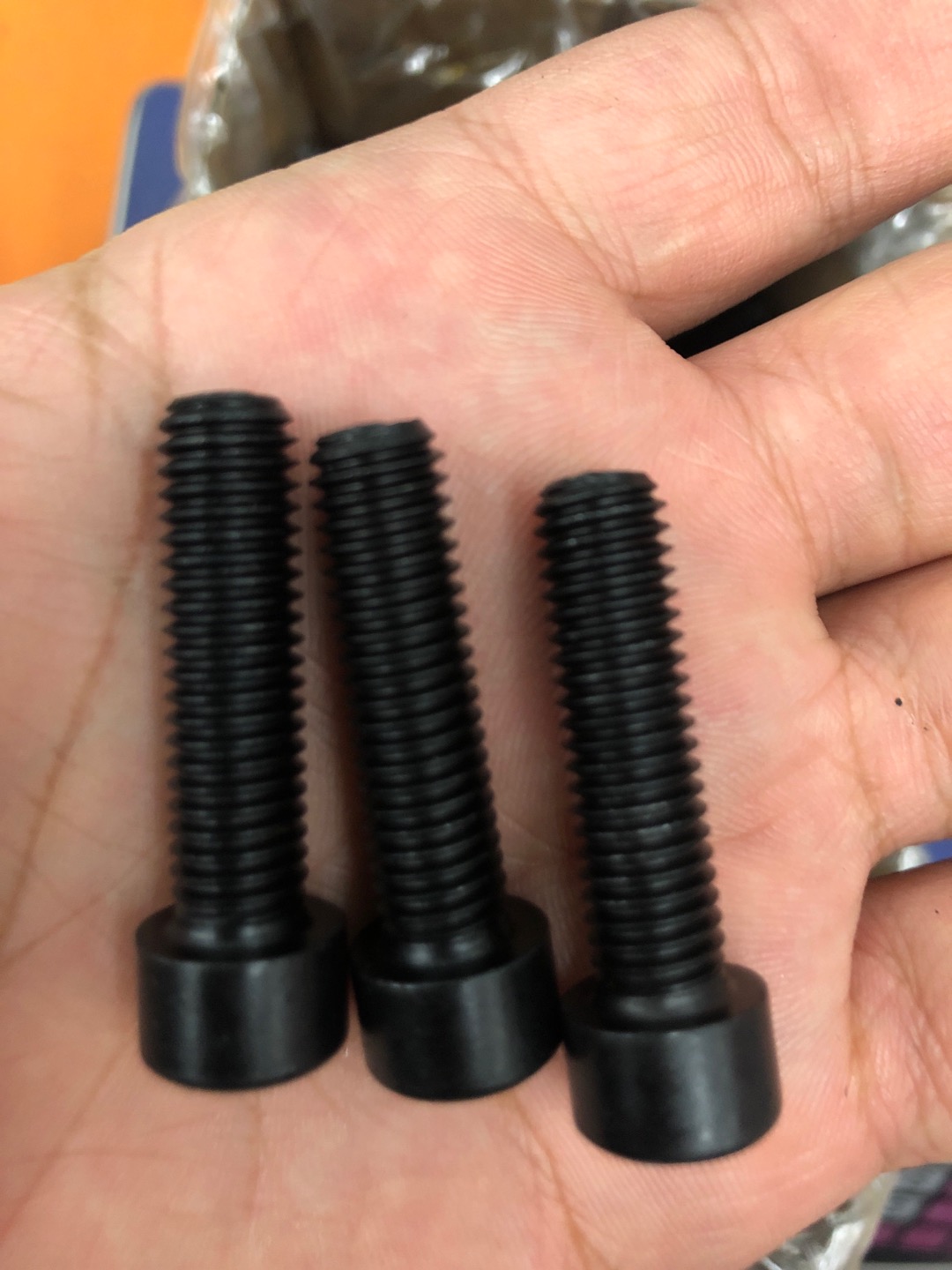 上海哈迪威紧固件有限公司内六角圆柱头螺钉产品图