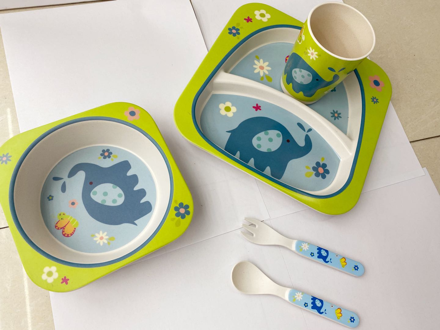 Cartoon Elephant Children Full Family Dining Plate Divided Into Three Tray