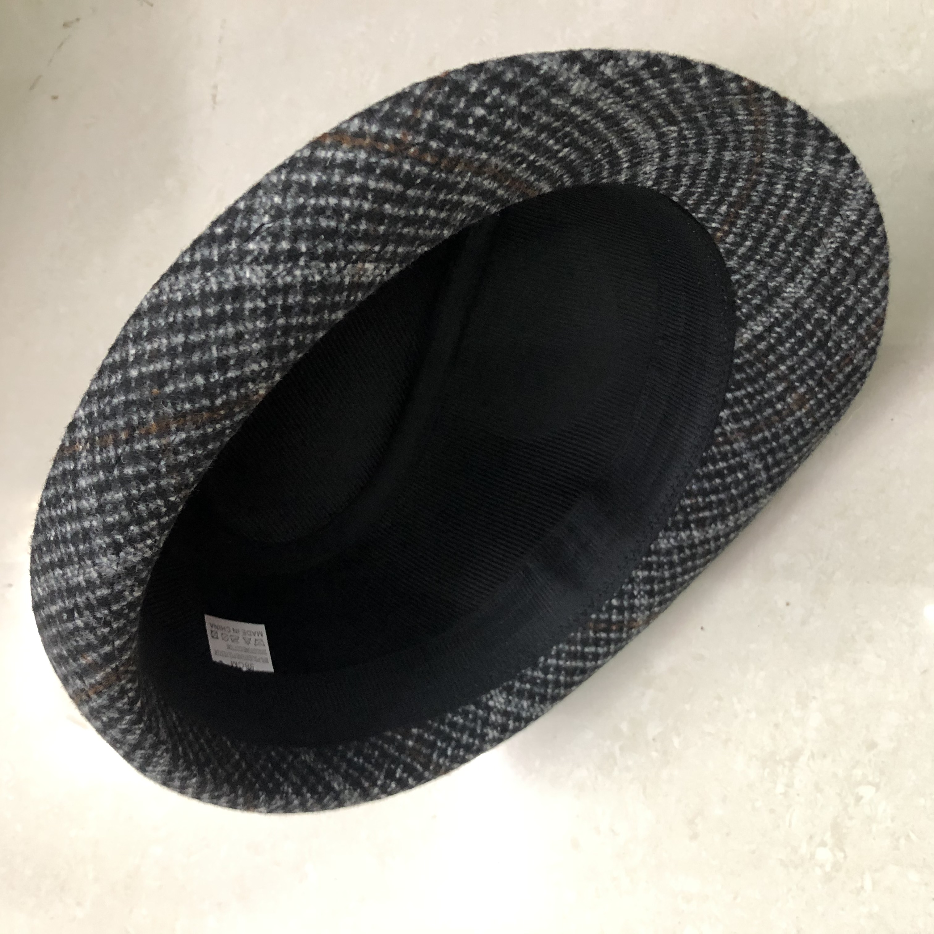 Hat Man Autumn Winter Korean Version Of Male Fashion British Retro Gentleman Top Hat Street Shoot Performance Plaid Casual Jazz Hat Specification drawing