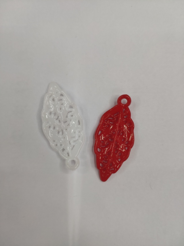 DIY jewelry accessories, cartoon maple leaf color solid color jewelry accessories Specification image