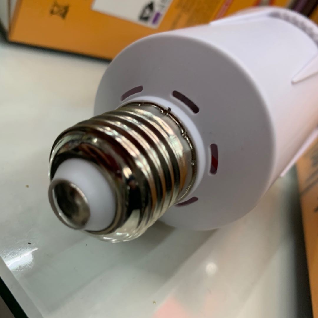 Simple Led Bulbs Energy Saving And Environmental Protection details Picture