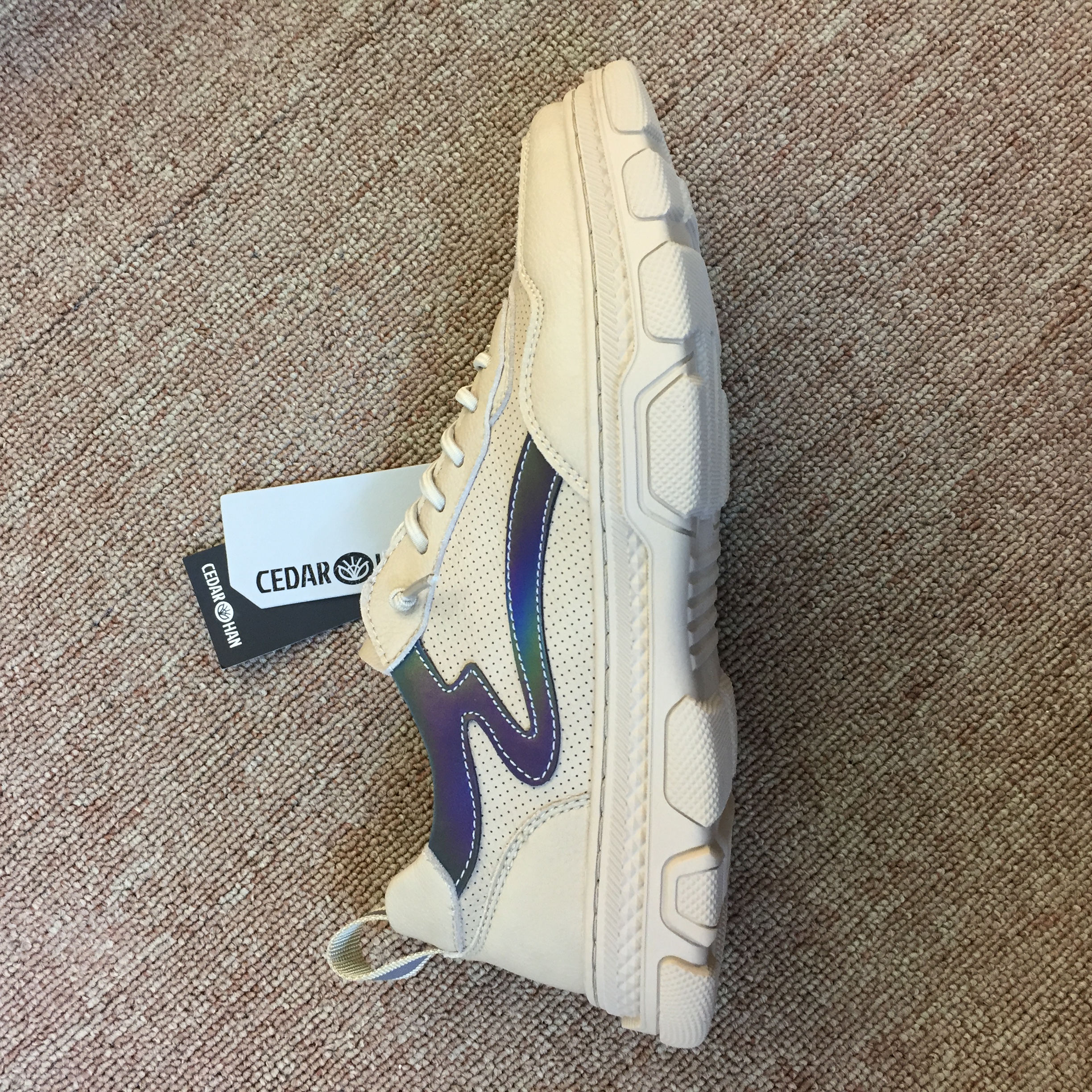 2020 Summer Casual Shoes Fashion Shoes Sneakers Pop Travel Shoes New Shoes Flat Shoes High Grade details Picture