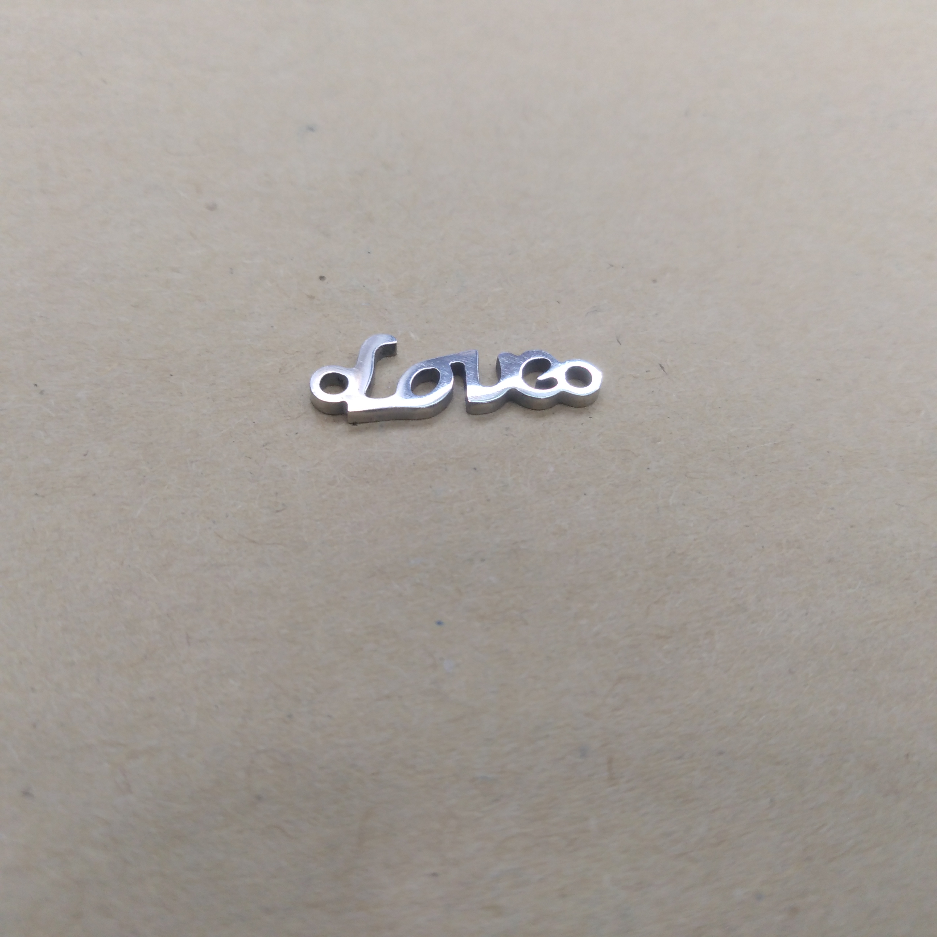 LOVE不锈钢吊坠配件不锈钢情人节礼物艺饰配件