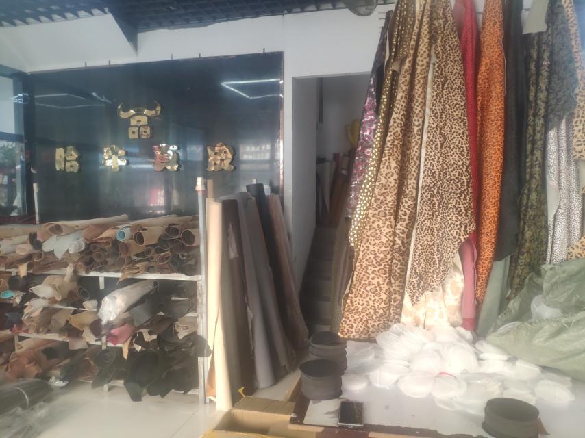 Yiwu Hanu Leather Co., LTD describe pic - 2
