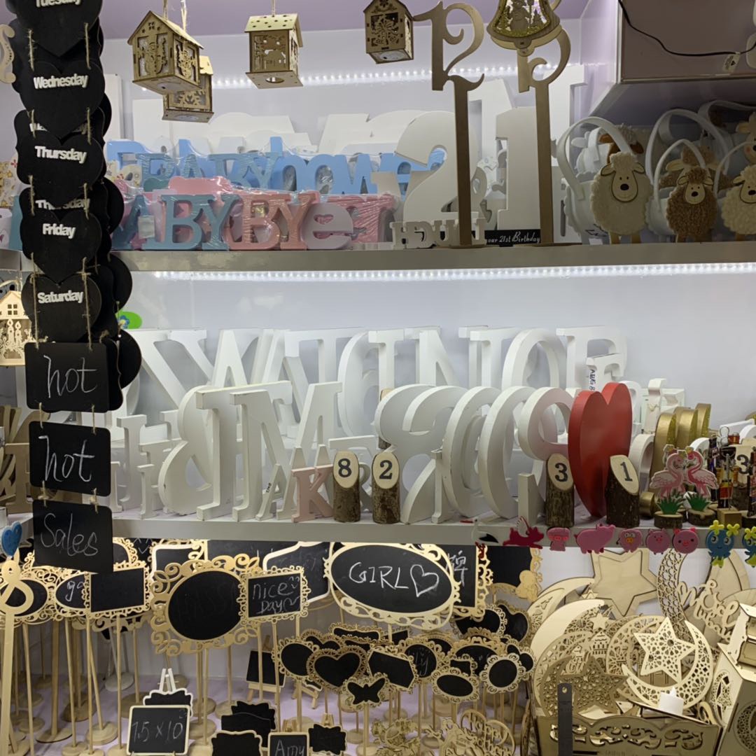 Yiwu Luni Handicrafts Factory describe pic - 3