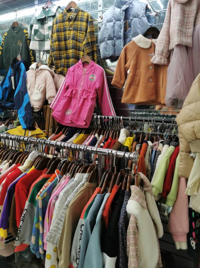 Du Xuemei Clothing Store describe pic - 2