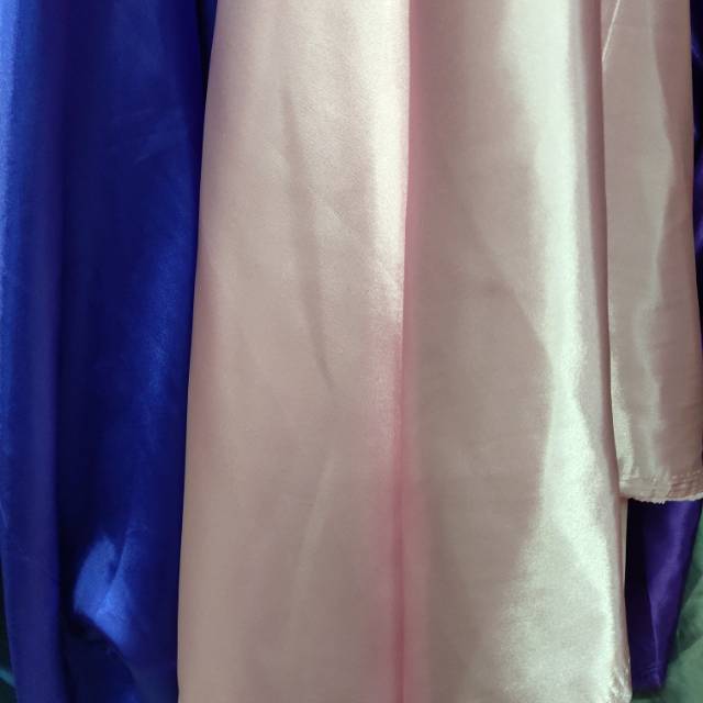 Satin woven fabric for clothing, accessories and handicrafts