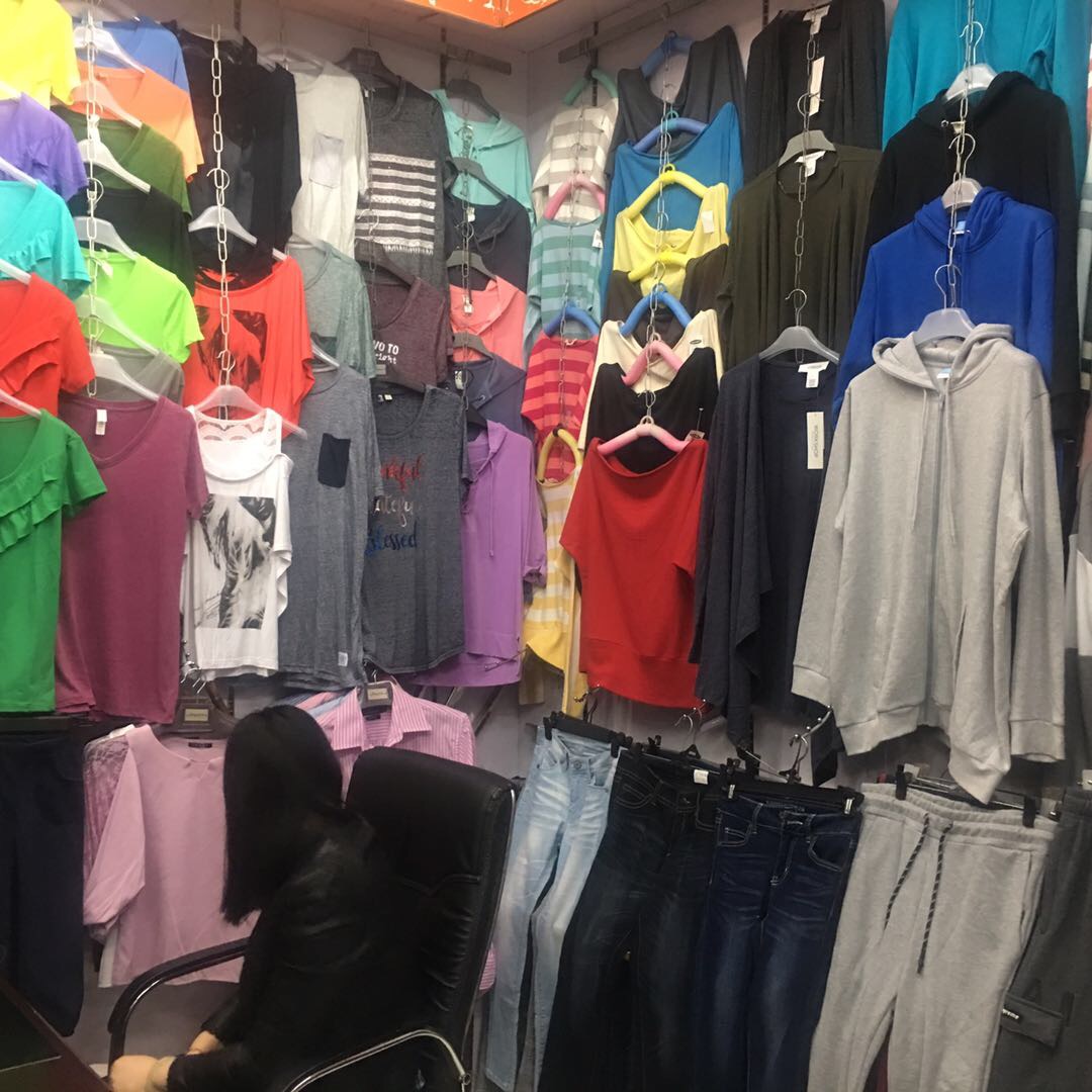 Luo Sino-US foreign trade inventory clothing describe pic - 2