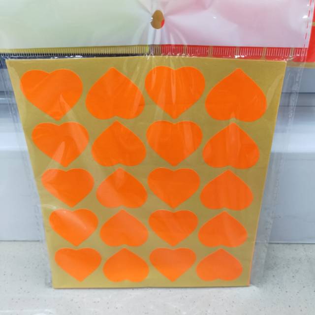 Multicolored heart-shaped stickers for office supplies and student supplies