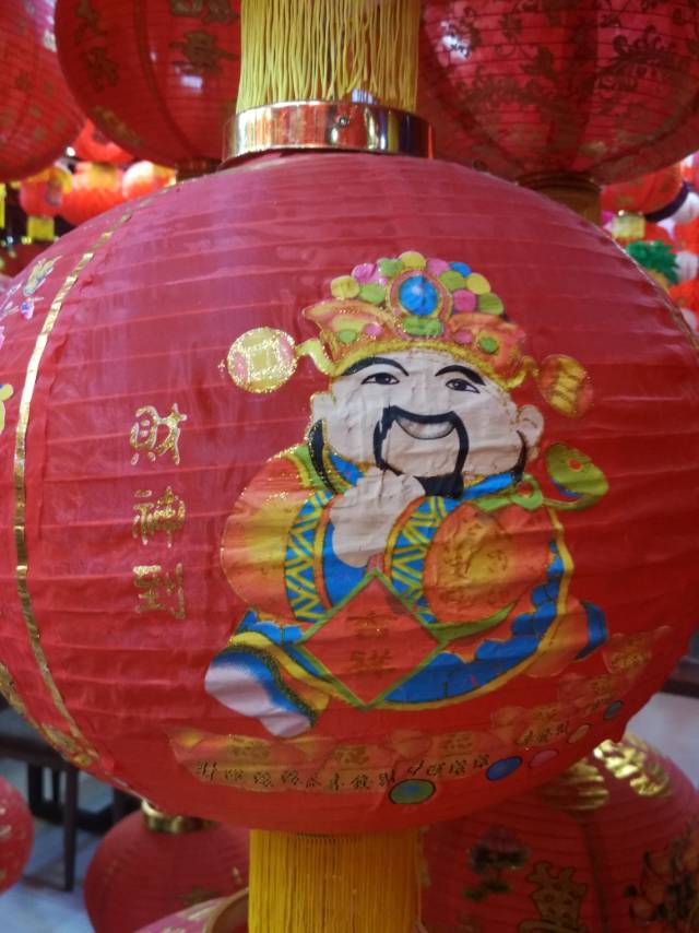 绸布灯笼春节宫灯古典灯笼节庆用品喜庆用品产品图