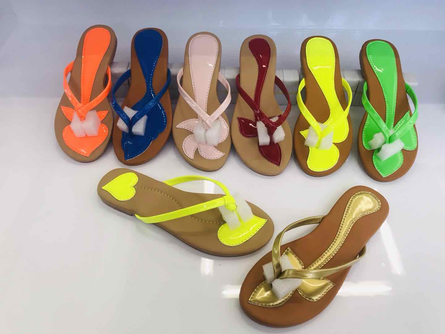 Spring and summer leather new wear all fashion casual slippers sandals full figure
