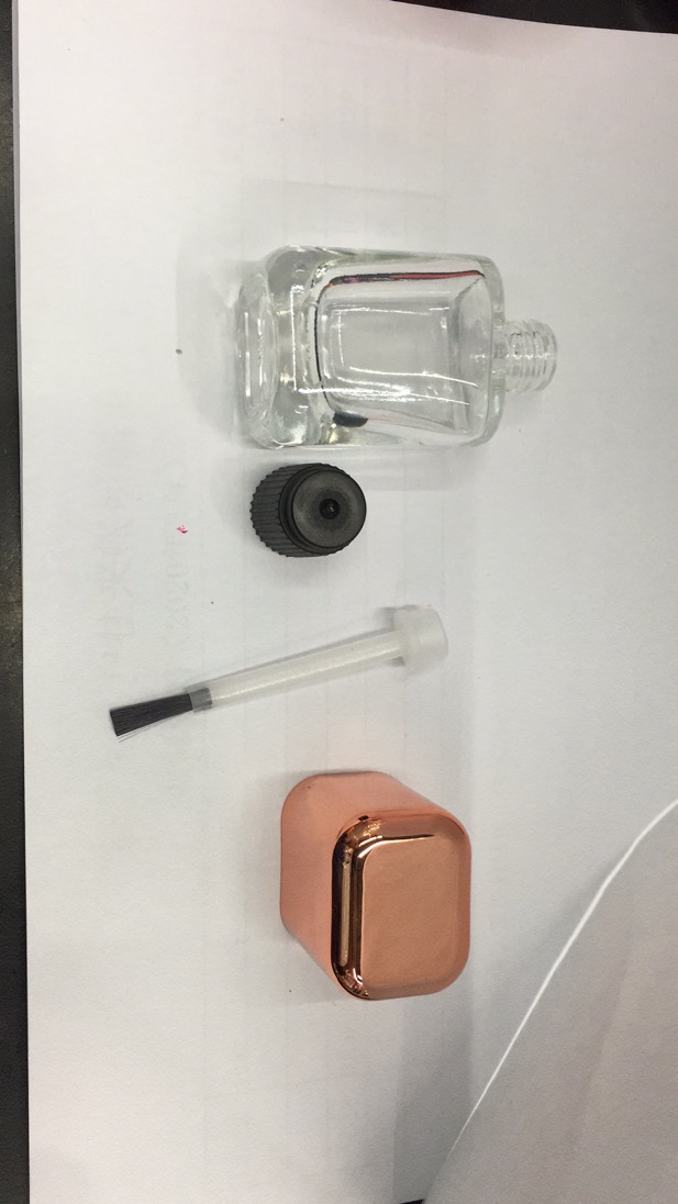 Nail polish bottle with metal cap, nail polish bottle with brush, liquid blush, portioned glass bottle, custom transparent nail polish bottle, cosmetic bottle details Picture