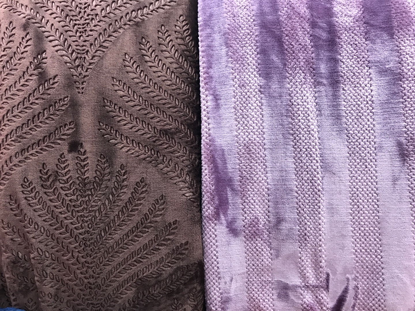 Solid-color, simple, embossed, thickened and long synthetic fiber blanket details Picture