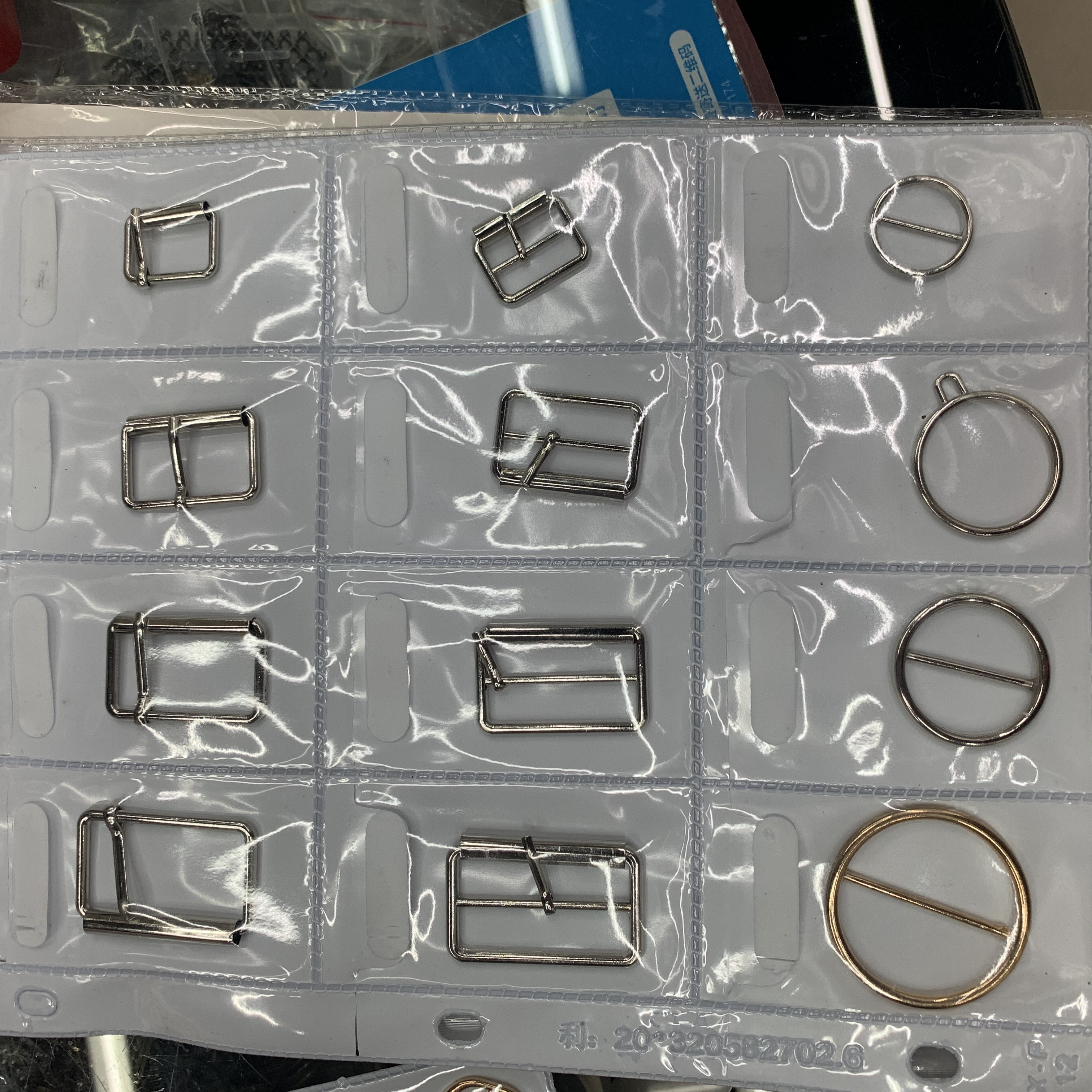 手袋合金扣圆形扣日字拉心扣斜挎包五金配件扣钩子银鞋子